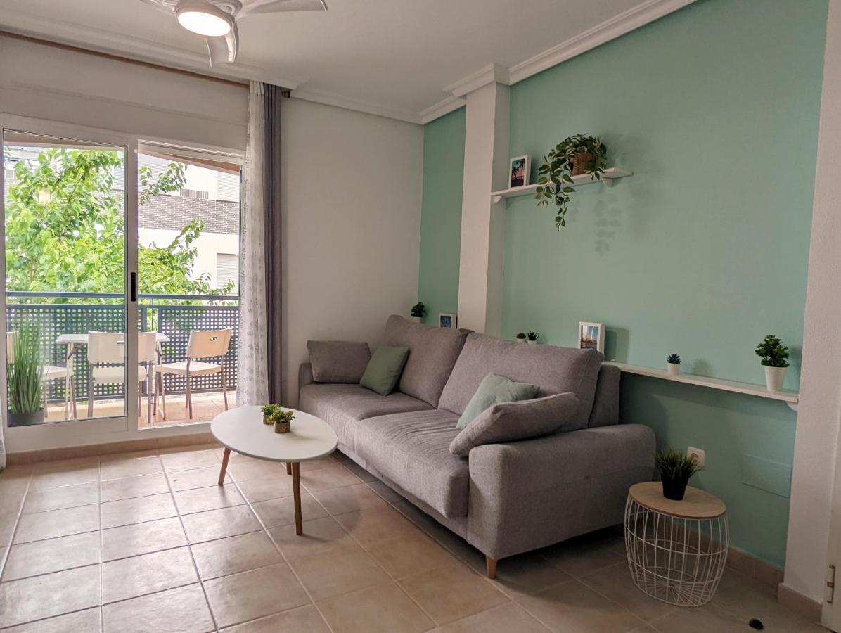 Apartamento Las Palmeras - Con Terraza, Barbacoa, Aire Acondicionado Y A 250M De La Playa! Los Alcázares Exterior photo