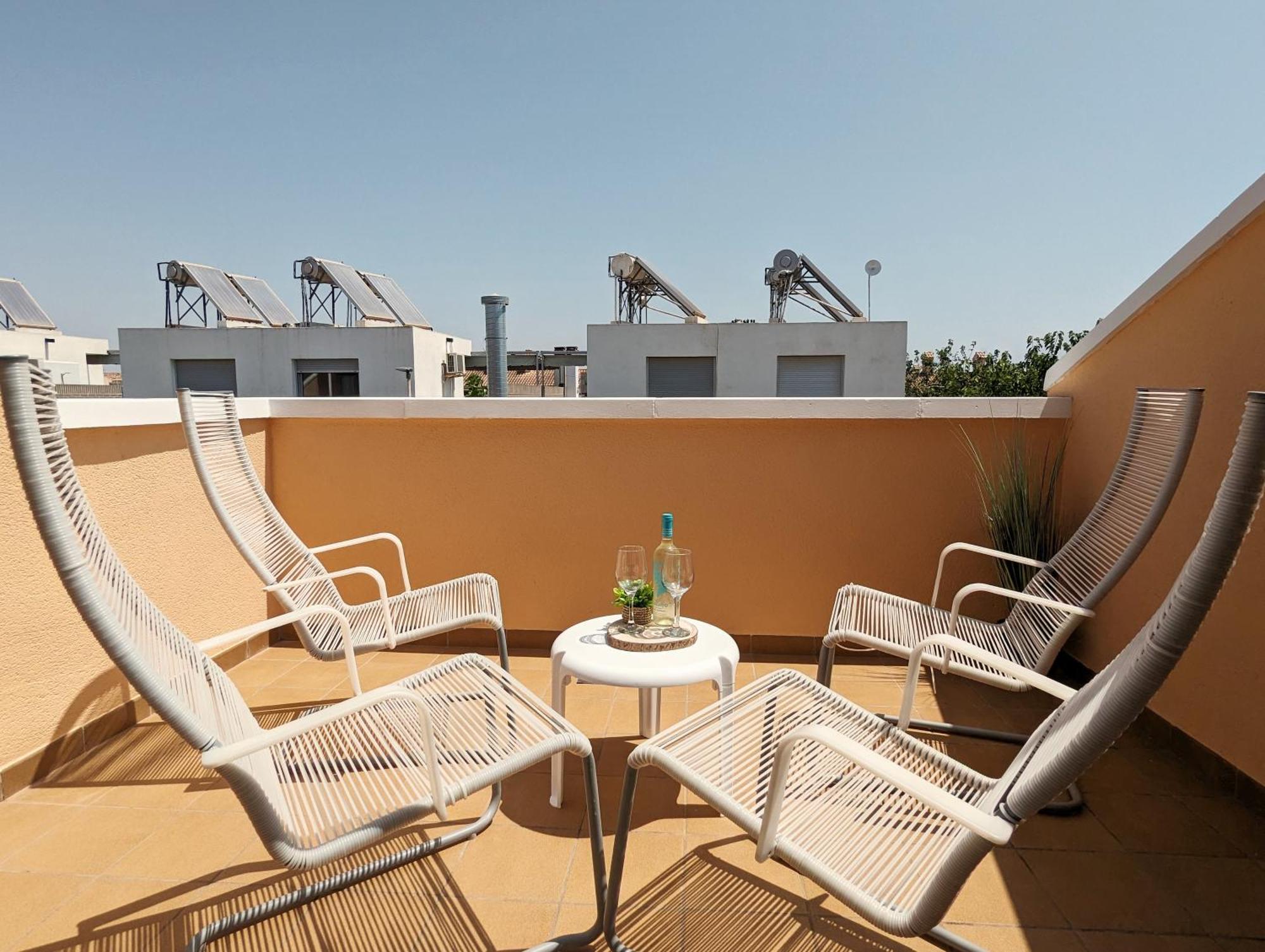Apartamento Las Palmeras - Con Terraza, Barbacoa, Aire Acondicionado Y A 250M De La Playa! Los Alcázares Exterior photo
